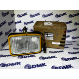 Фара KOMATSU D155A-5 17A-06-17931 (ITR) Фара KOMATSU D155A-5 17A-06-17931 (ITR)